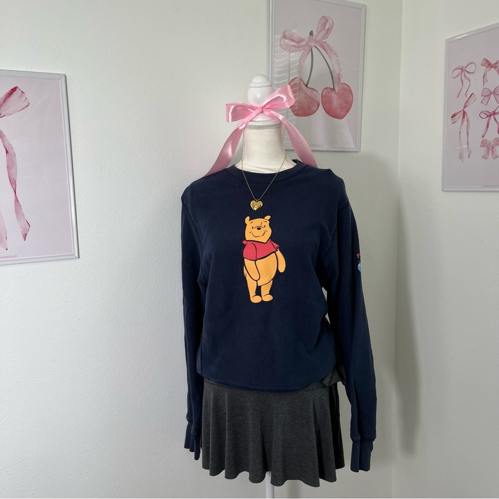 Winnie The Pooh Vintage Y2K Navy Crewneck Sweater‎ Womens Size Small